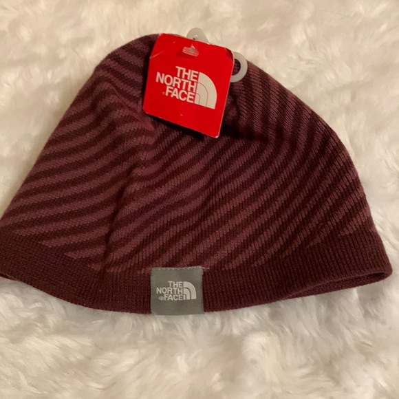 THE NORTH FACE Unisex W Stella Beanie 100% acrylic in mission plum color… - Picture 3 of 7